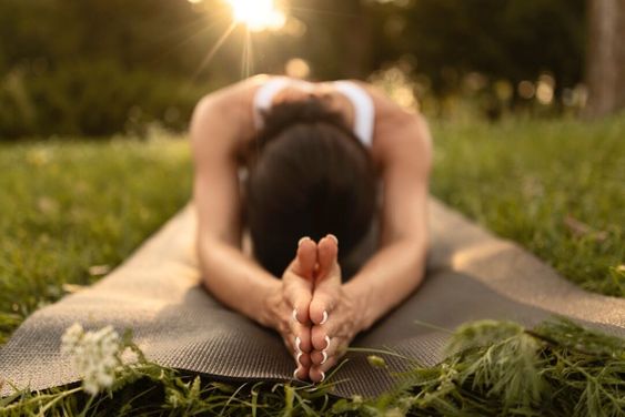 Lightweight Yoga Mats for Outdoor Practice
